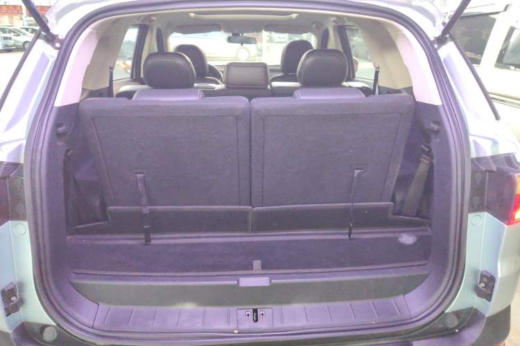 Used Dongfeng Fengon S560 2018 1.8L CVT Smart Connect 7-Seater
