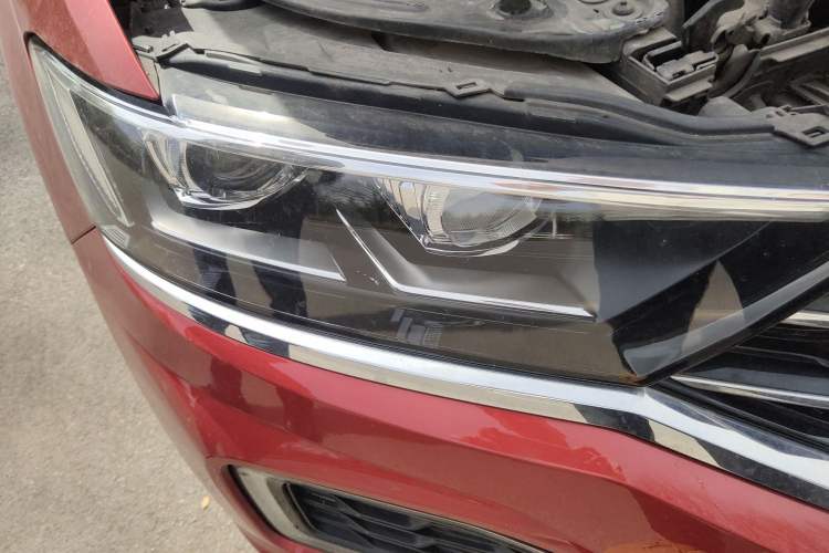 Used Volkswagen T-ROC 2019 230TSI DSG Two-Wheel-Drive Advanced Version China VI Standard