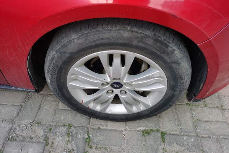 Used Ford Focus 2012 Hatchback 1.6L Manual Comfort Model Right Front Wheel Hub