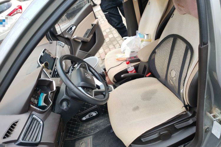 Used Baojun 310W 2017 1.5L Manual Fashion Model China V
