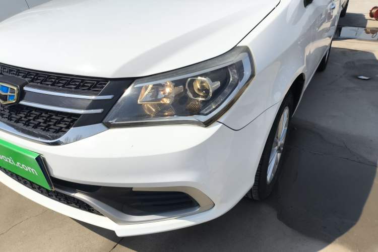 Used Geely Auto Diamond 2017 1.5L Manual Value-Added Model Left Front Headlight