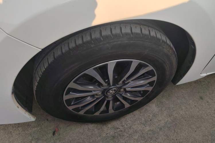 Used Toyota Corolla 2017 Revised Version 1.2T S-CVT GL-i
