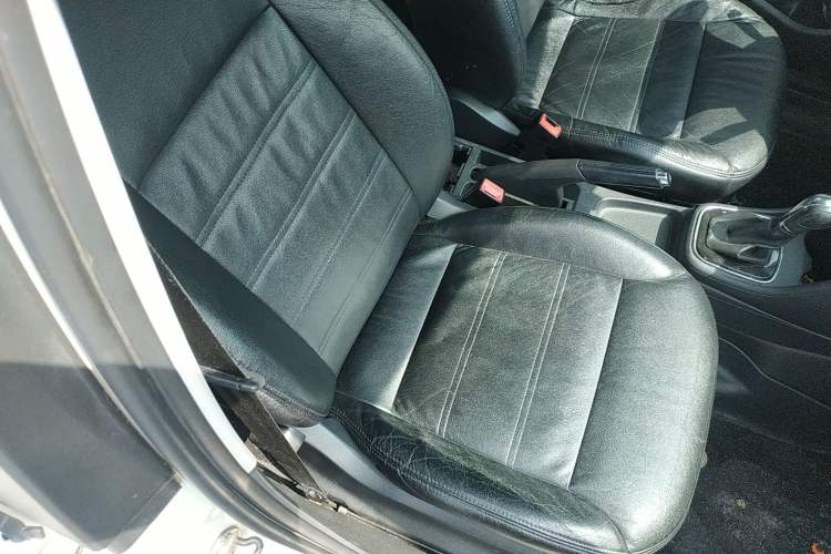 Used Volkswagen Polo 2016 1.6L Automatic Comfort Model Right Front Seat