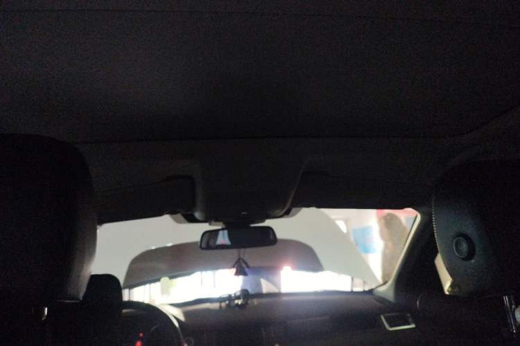 Used Land Rover Discovery Sport 2018 240 PS SE Version