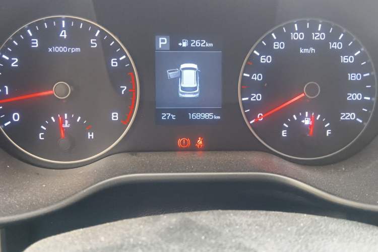 Used Kia KX Cross 2018 1.6L Automatic Dynamic Sunroof Version Odometer Close Up