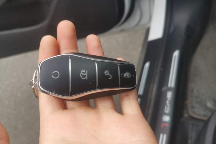 Used BYD Qin L 2025 DM-i Smart Drive 120KM Leading Model