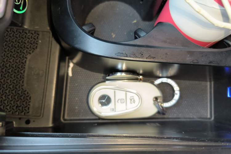 Used Mercedes-Benz C-Class 2023 C 260 L Sport Edition Vehicle Key