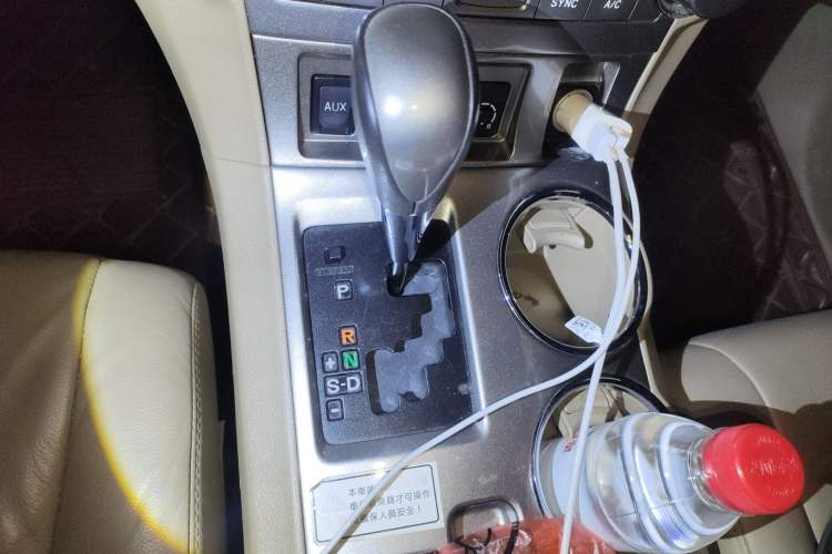 Used Toyota Highlander 2012 2.7L Two-Wheel Drive 7-Seater Luxury Edition