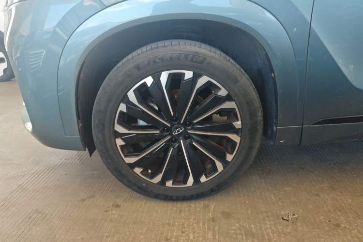 Used Chery Tiggo 9 2023 2.0T Dual-Clutch Two-Wheel Drive Prestige Version 5 Seats