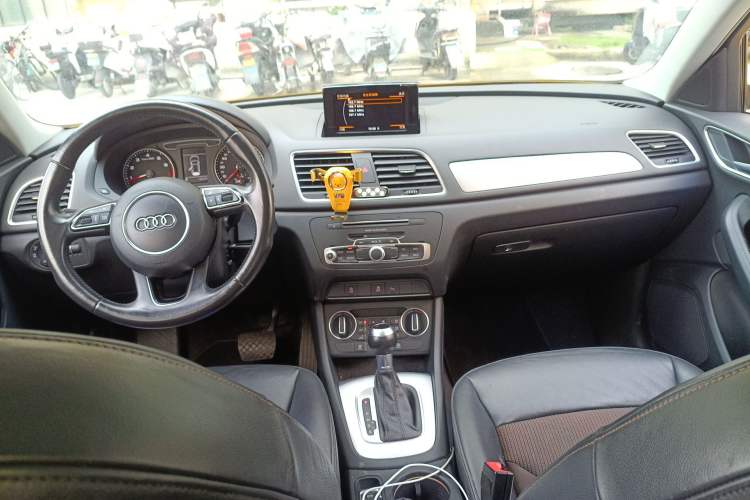 Used Audi Q3 2016 30 TFSI Fashion Model
