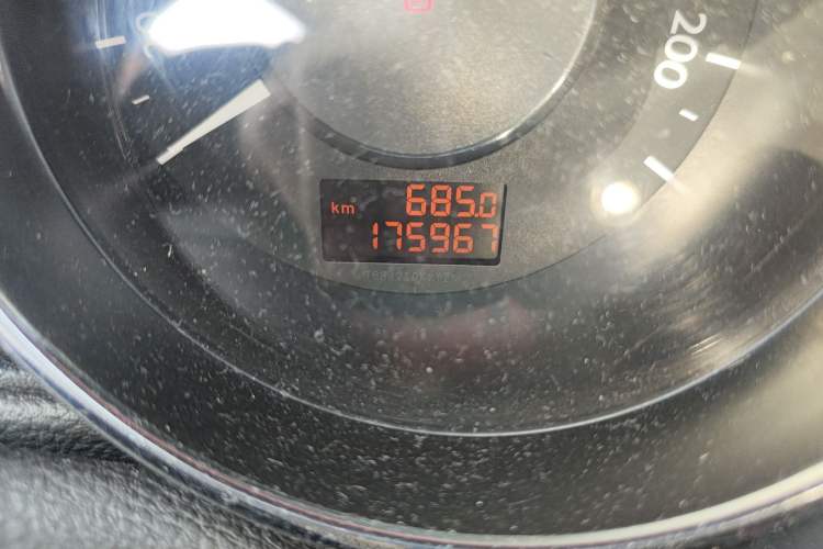 Used Peugeot 3008 2015 1.6THP Automatic Classic Edition