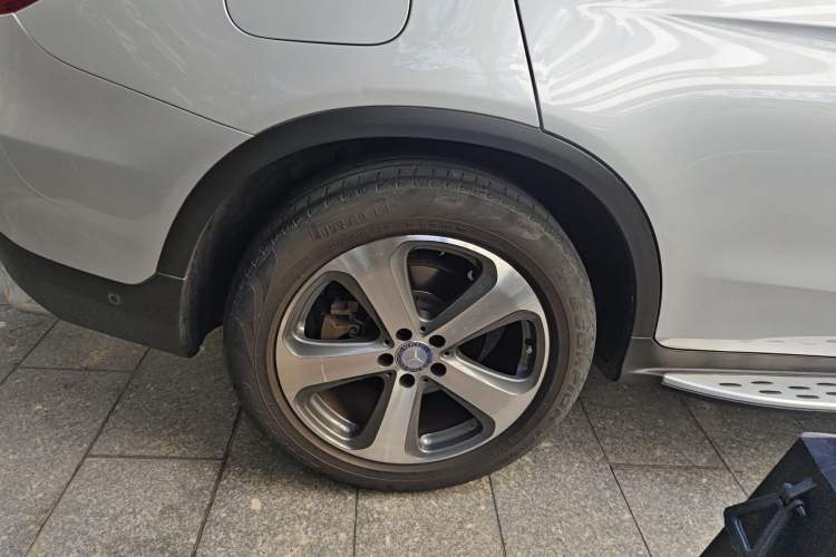 Used Mercedes-Benz GLC 2016 GLC 300 4MATIC Dynamic Model