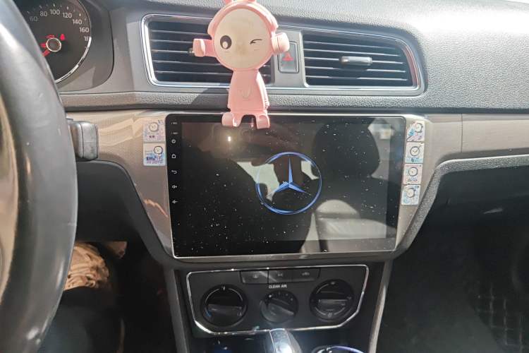 Used Volkswagen Lavida 2017 1.6L Automatic Comfort Edition
