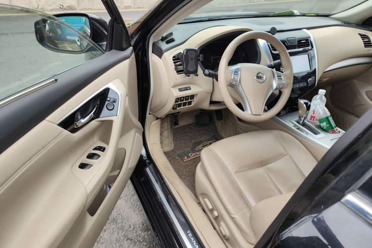 Used Nissan Teana 2016 2.0L XL Comfort Edition
