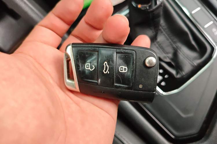 Used Volkswagen Tharu 2019 280TSI Two-Wheel Drive R-Line China V Standard