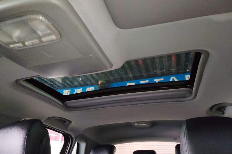 Used Peugeot 3008 2016 2.0L Automatic Classic Edition Headliner