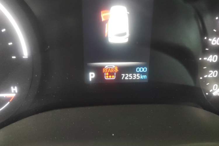 Used Toyota SIENNA 2023 2.5L Hybrid Comfort Edition Odometer Close Up