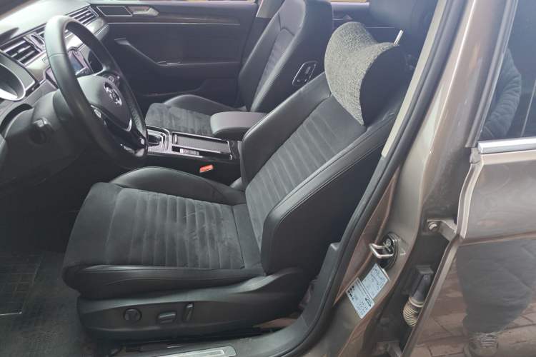 Used Volkswagen Magotan 2017 330TSI DSG Luxury Model