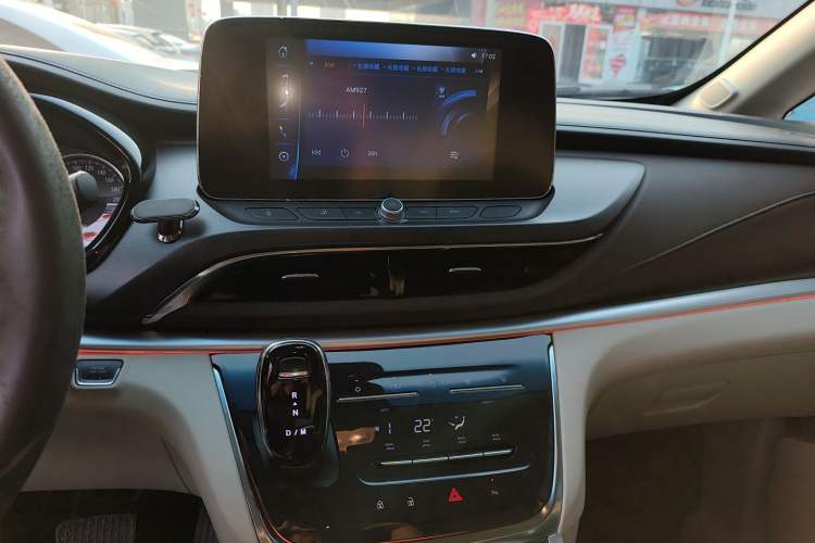 Used Buick GL8 2023 Land Executive Class Comfort Model
