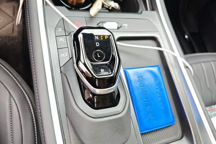 Used Ford Edge 2025 Escape L 2.0T EcoBoost Two-Wheel Drive 7-Seater Luxury Model Gear Lever