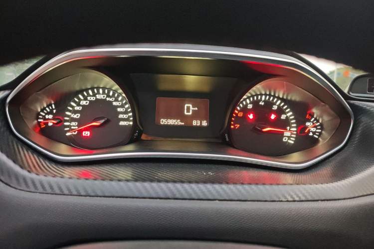 Used Peugeot 308 2016 1.6L Manual Fashion Edition
