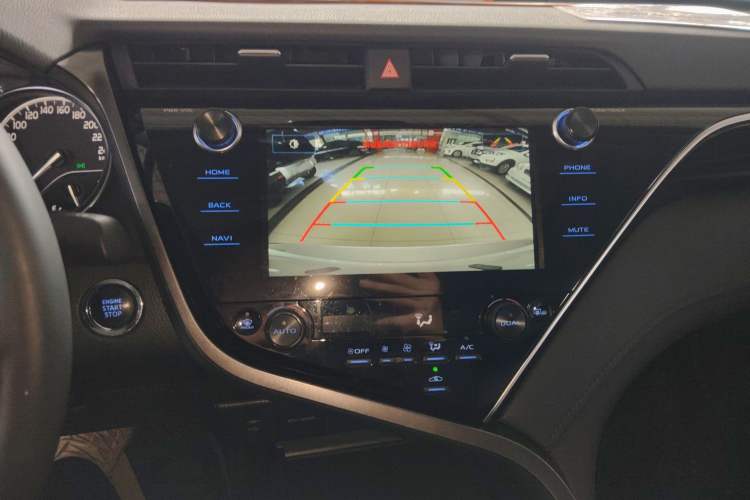 Used Toyota Camry 2019 Revised Version 2.0G Luxury Edition Audio And AC Panel