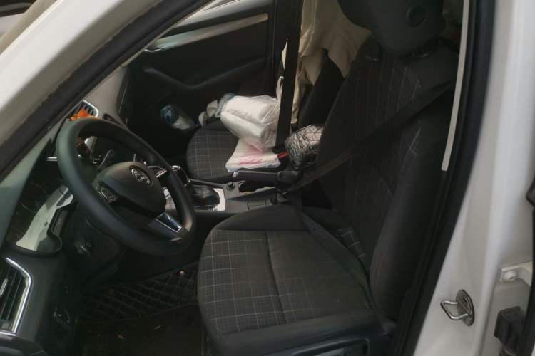 Used Skoda Octavia 2019 1.5L Automatic SmartDrive Comfort Edition China VI Standard