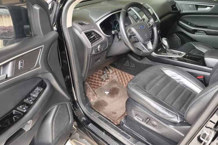 Used Ford Edge 2018 Facelifted EcoBoost 245 Two-Wheel-Drive Platinum Edition 5 Seats China V Emission Standard Driver Seat