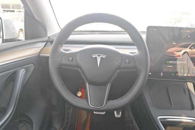Used Tesla Model Y 2022 Rear-Wheel-Drive Version
