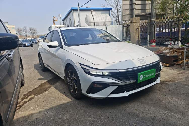 Used Hyundai Elantra 2023 1.5L CVT GLX Elite Edition Exterior 1