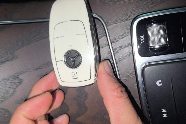 Used Mercedes-Benz GLC 2022 Refreshed GLC 300 L 4MATIC Dynamic Edition Prestige Version Vehicle Key