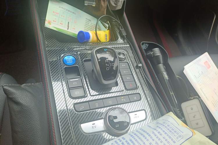 Used BYD Tang New Energy 2018 DM 2.0T All-Wheel Drive Smart Connectivity Luxury Model 7 Seats China V Emission Standard