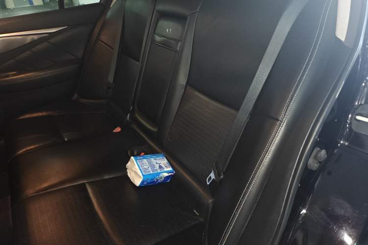 Used Infiniti Q50 2014 2.0T Luxury Sport Edition
