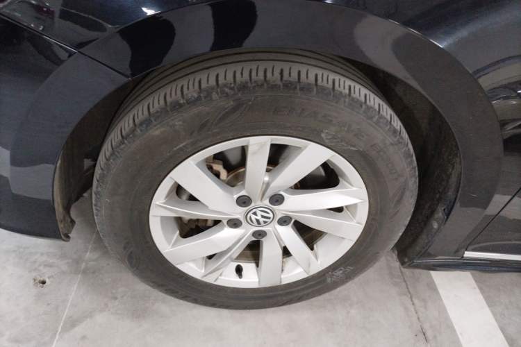 Used Volkswagen Passat 2019 280TSI Business Edition China VI Left Front Wheel Hub