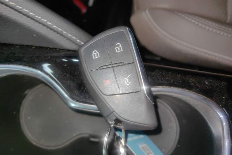 Used Buick Envision 2022 Encore Plus 652T Five-Seat Luxury Model