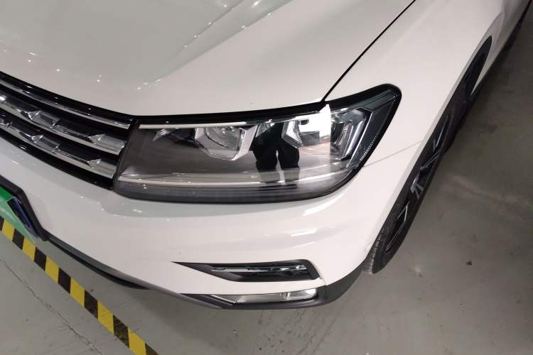 Used Volkswagen Tiguan L 2019 330TSI Automatic Two-Wheel Drive Smart Luxury Version China VI Standard