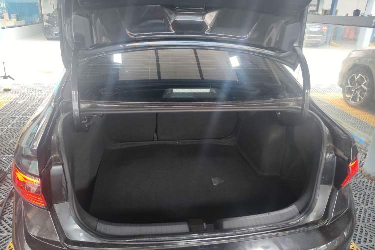 Used Volkswagen Sagitar 2025 300TSI DSG Excellence Edition
