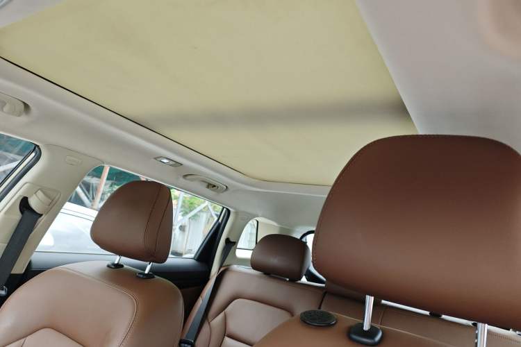 Used Geely Auto Emgrand X7 Sport 2016 1.8TD Automatic ZhiZun Version
