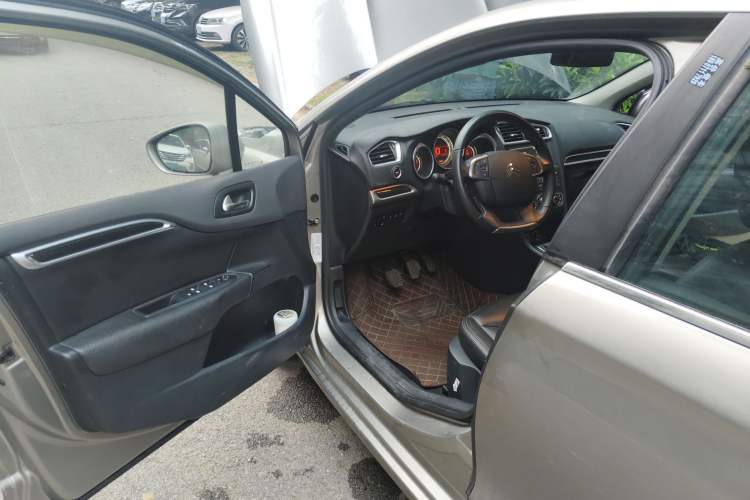 Used Citroen C4L 2014 1.8L Intelligent Drive Manual Version – Dynamic Edition
