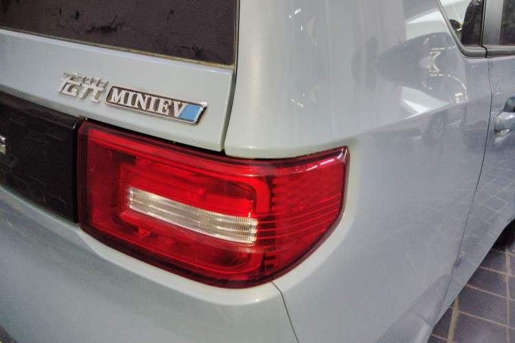 Used Wuling Hongguang MINIEV 2020 Lite Version Lithium Iron Phosphate
