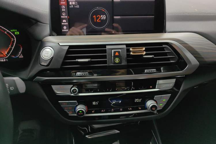 Used BMW X3 2020 xDrive28i M Sport Package Audio And AC Panel