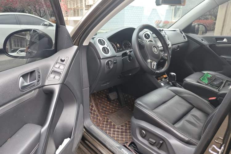 Used Volkswagen Tiguan L 2016 300TSI Automatic Two-Wheel Drive Luxury Edition