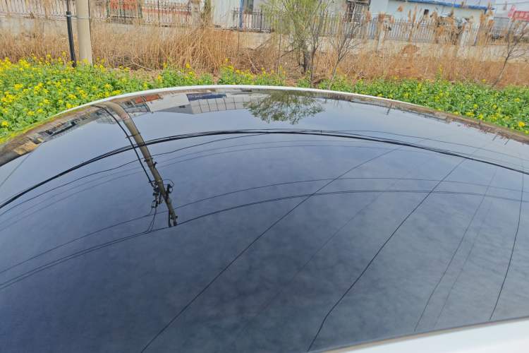 Used Tesla Model Y 2023 Long-Range All-Wheel-Drive Version