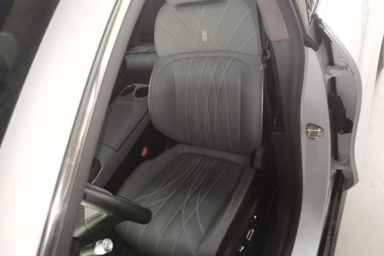 Used Geely Galaxy E8 2025 575 km Exploration Intelligent Driving Edition