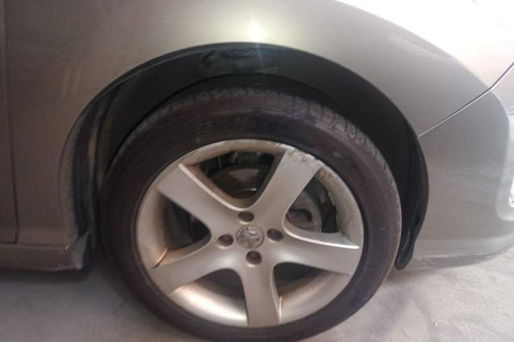 Used Peugeot 408 2011 2.0L Automatic Comfort Edition
