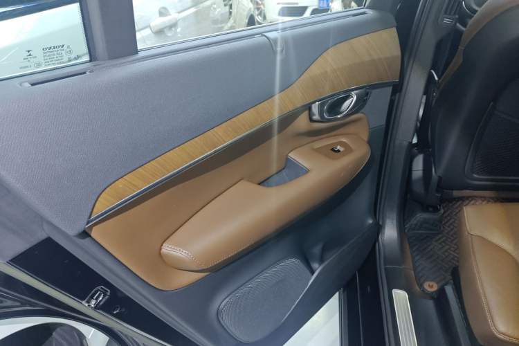 Used Volvo XC90 2023 B6 Zhiyi Luxury Edition 7-Seater