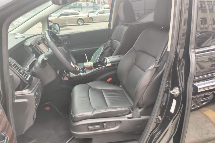 Used Honda Elysion 2016 2.4L Supreme Edition Left Front Seat