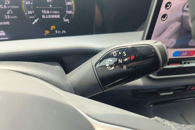 Used Volkswagen Teramont 2025 Tiguan Pro 450TSI Four-Wheel Drive Summit Edition
