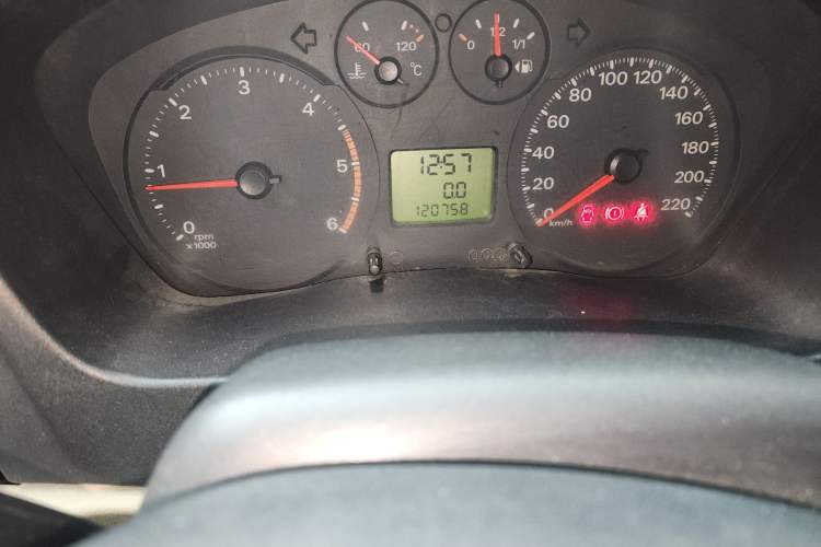 Used Ford Transit Custom  Odometer Close Up