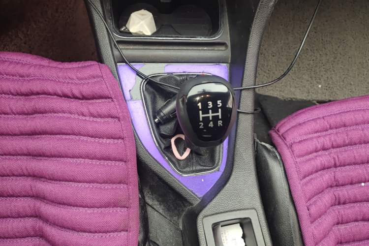 Used Soueast V5 Lingzhi 2015 Plus 1.5L Manual Smart Edition
